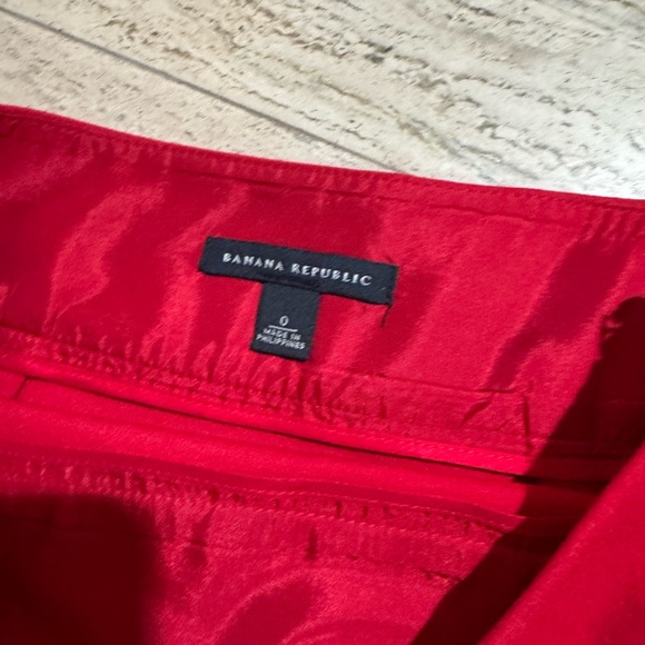 Banana Republic Vibrant Red Pencil Skirt - Picture 2 of 2